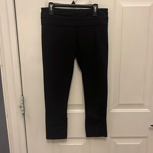 Lululemon black capris 20” inch inseam